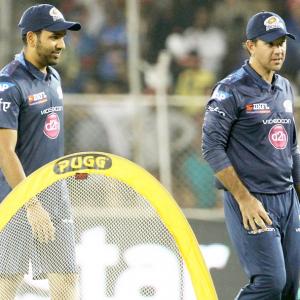 Rohit's struggling Mumbai face tough challenge against Dhoni's CSK