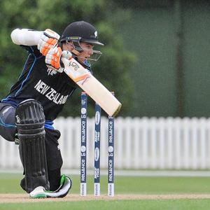 Latham hits maiden ton as rampant New Zealand level series