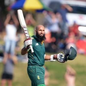 Amla lays foundation for South African success