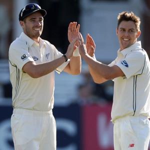 New Zealand eye reverse swing to escape India's spin trap