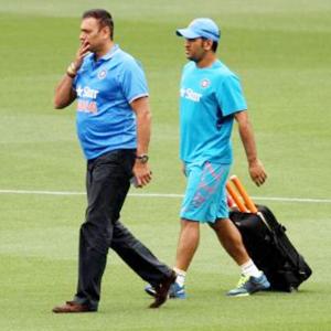 Will Dhoni persist with Dhawan against Pakistan?