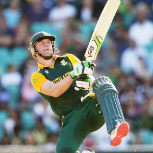 Swashbuckling AB de Villiers rewrites record books