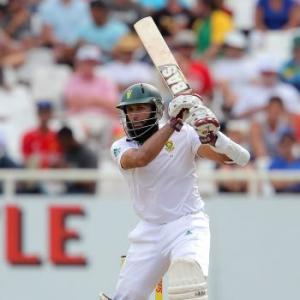 Amla and De Villiers lift South Africa
