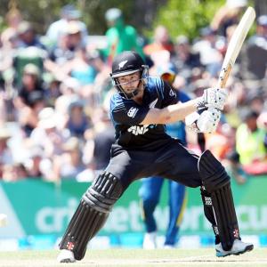 6th ODI: New Zealand rout Sri Lanka; bag series