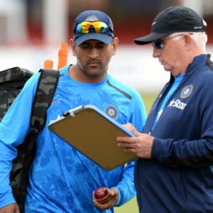 Focus on bowlers as India face England in virtual semi-final