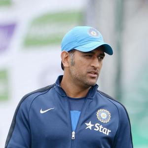 'It will be very hard for Team India to fill up Dhoni's shoes'