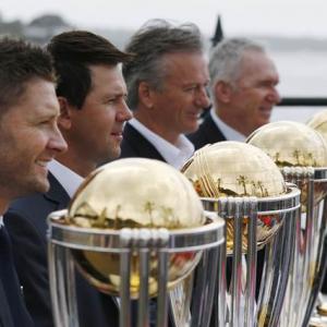 Australia turn to Steve Waugh for pep talk ahead of quarters