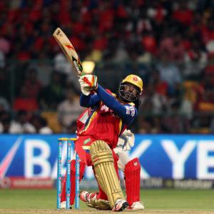 IPL: Lucky Gayle crushes Punjab's play-off hopes