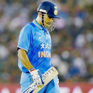 Dhoni fails on return to domestic cricket, Yuvraj slams 93