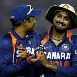 Bowlers used to be scared when bowling to Sehwag: Harbhajan