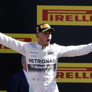 Hamilton roars to 53 point lead over Rosberg