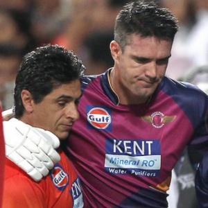 Pietersen ruled out of IPL 9 due to calf injury