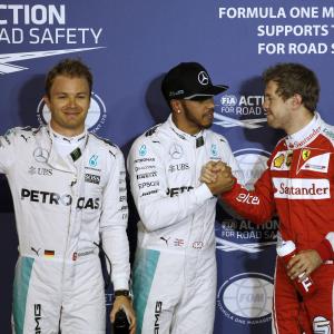 Hamilton beats Rosberg to Bahrain pole position