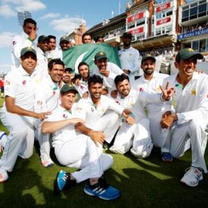 4th Test: Pakistan crush England by 10 wickets to level series