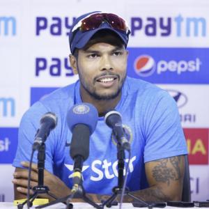 India lost momentum because wicket offered no assistance: Umesh