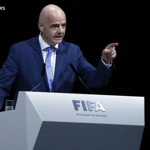 Gianni Infantino replaces Sepp Blatter as FIFA president