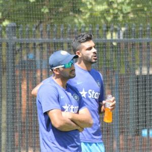 Perth ODI: Sans seam all-rounder, India opt for '3-2 bowling combination'