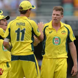 Finch praises Aus bowlers after another easy win over India