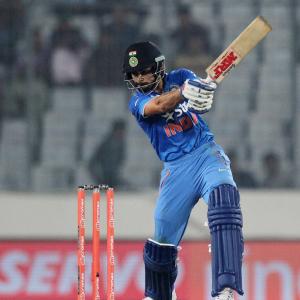 Yuvraj, Kohli power India into Asia Cup final