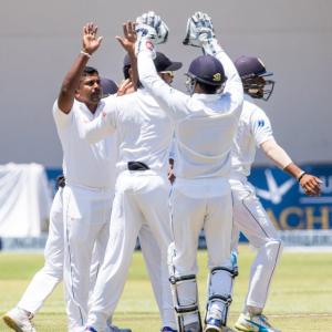 Sri Lanka thrash Zimbabwe by 225 runs in first Test