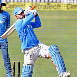 Can Dhoni turn on the style on home turf?