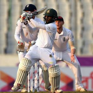 Kayes hits unbeaten fifty to put Bangladesh on top