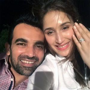 Zaheer gets engaged to 'Chak De India' star Sagarika