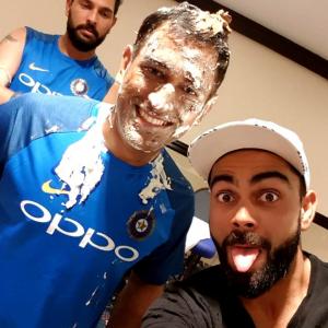PHOTOS: Team India 'cakesmash' Dhoni on his birthday