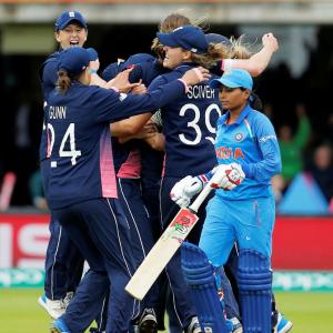PHOTOS: England vs India, ICC Women's World Cup final