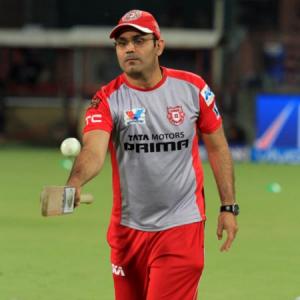 Sehwag applies for India coach's post, Moody in fray