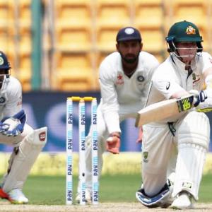 Smith admits to taking dressing room help for DRS