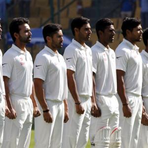 Should India play 3 spinners in Ranchi?