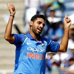 Bhuvneshwar best bowler in the death overs, says Dhawan