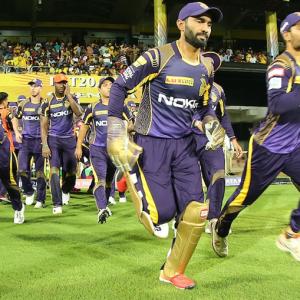 Karthik faces big test as KKR takes on Gambhir-led DD