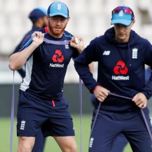 England's Bairstow to play with fractured finger in fourth Test