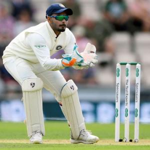 Wicketkeeper Pant equals world record with 11 catches
