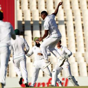 PHOTOS: South Africa vs India, 2nd Test, Day 4