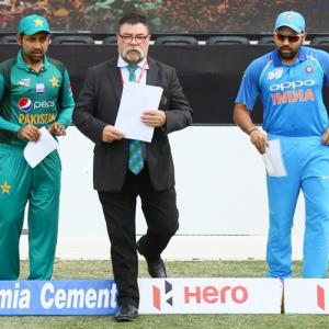 Ganguly bats for Pakistan captain Sarfraz