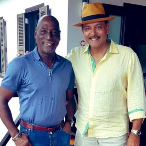 Shastri shares epic picture with Viv Richards
