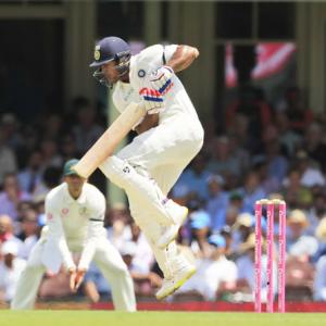 Agarwal credits Dravid for instilling confidence in his batting