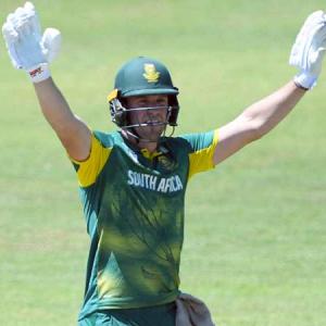 De Villiers' offer to play in World Cup rejected