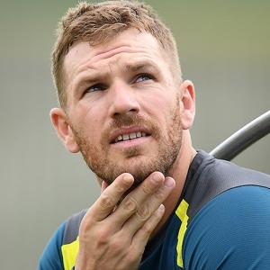 Should Australia start with early spin in World Cup?