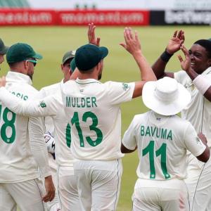 1st Test: Mulder, Sipamla star as Proteas rout SL