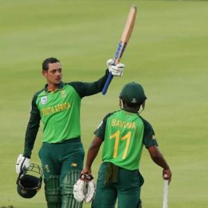 PHOTOS: De Kock steers SA to easy win over England