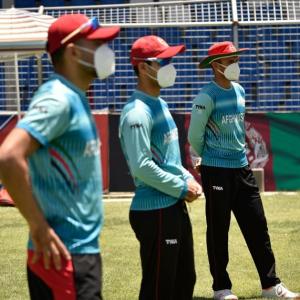 'Ban of saliva will be hard on bowlers'