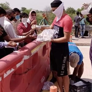 This cricketer distributes food, water to migrants