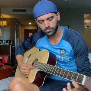 SEE: Deepak Chahar plays DDLJ song on guitar
