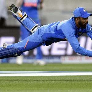 Dhoni has shown the way to wicketkeepers, says Rahul