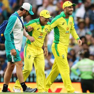 Warner injury blow for Australia in Sydney ODI