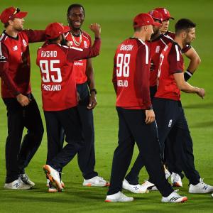 PIX: England storm back to beat Australia in thriller